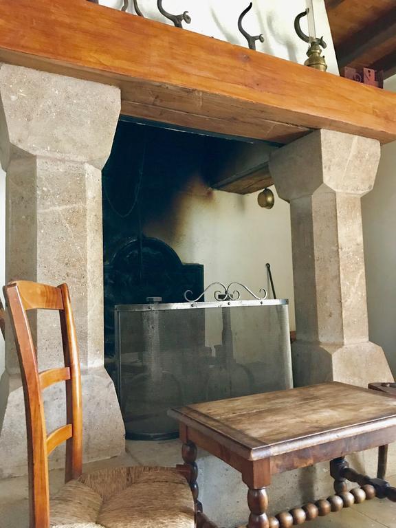 La Petite Maison Des Artistes Castelnau-Pégayrols Room photo
